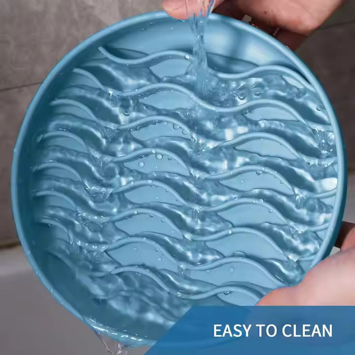 Silicone Slow Feeder Bowl – Anti-Gulping Design for Dogs & Cats